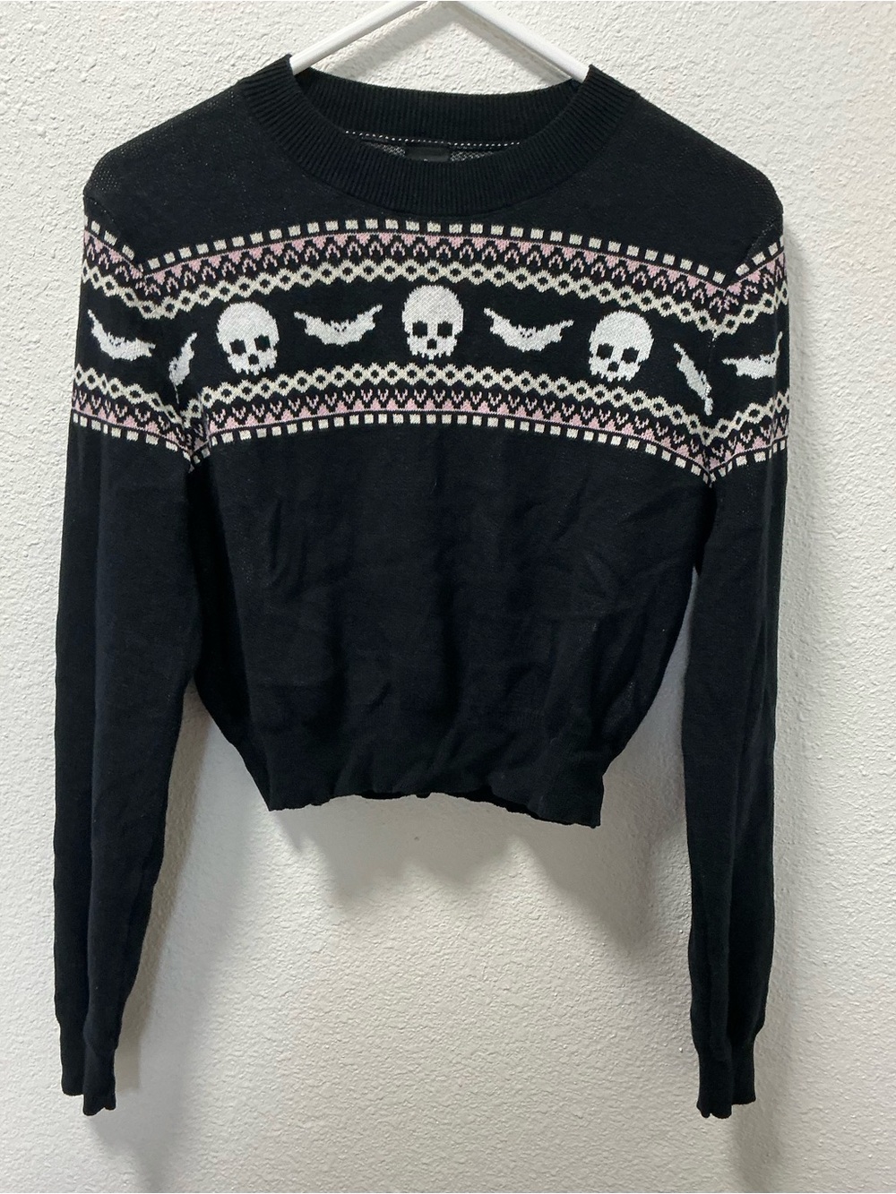 Black Fair Isle Skull Crewneck Sweater with Pink Accents size large